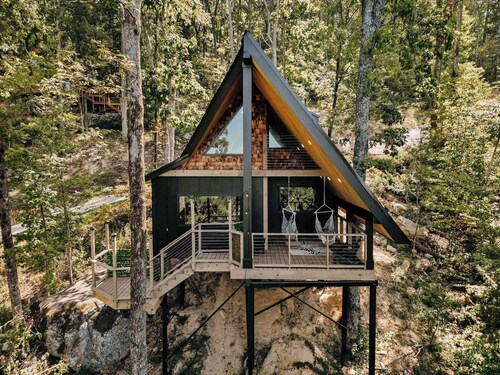 Live Oak Treehouse at Treetop Escapes