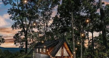 Live Oak Treehouse at Treetop Escapes