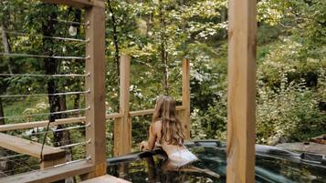 Tina de hidromasaje al aire libre