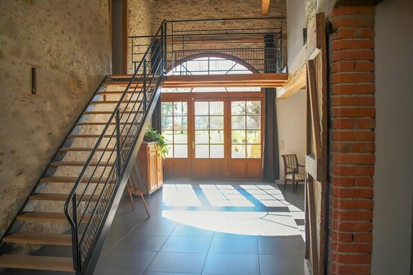 Interior - 3-star holiday cottage in a barn with swimming poo (Fiac)