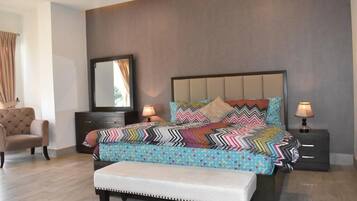 Dobbeltrom – deluxe, fjellutsikt | Lydisolert, strykejern/-brett og wi-fi (inkludert)