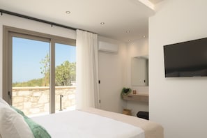 4 camere, una cassaforte in camera, ferro/asse da stiro, Wi-Fi gratuito