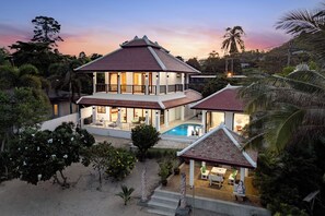 Exterior - Beachfront Villa- 5 Bedrooms. Lamai Area. Private Pool. Housekeeper Provided.  (Maret)