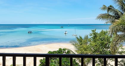 Beachfront Villa- 5 Bedrooms. Lamai Area. Private Pool. Housekeeper Provided.