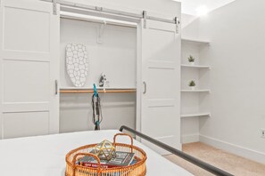 1 Schlafzimmer, Schreibtisch, Bügeleisen/Bügelbrett, WLAN