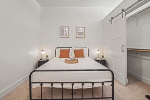 1 Schlafzimmer, Schreibtisch, Bügeleisen/Bügelbrett, WLAN