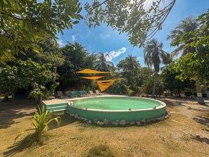Outdoor pool - Hotel Coral Sand (Rosario Islands)