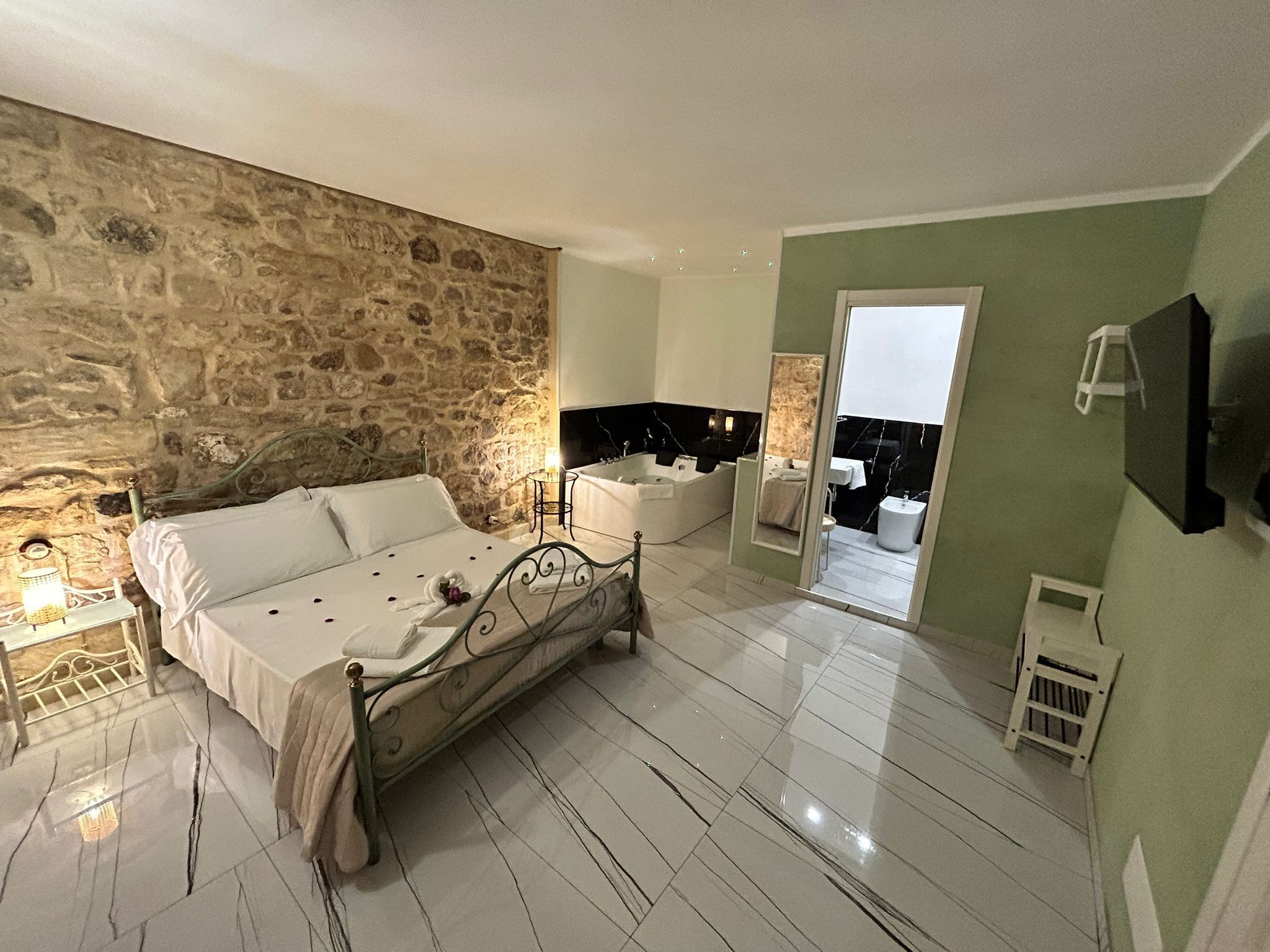 2 habitaciones, wifi y ropa de cama 