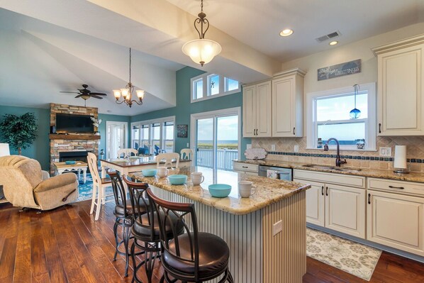 Fridge, microwave, oven, stovetop - Soundfront Kitty Hawk home w/ stunning sunset views and private pool! (Kitty Hawk)
