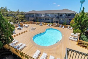 Pool - Oceanside Top Level Condo w/ Pool Views in Corolla (Corolla)