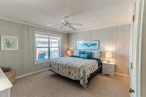 2 bedrooms, internet, bed sheets
