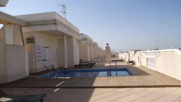 Apartment | Pool | Outdoor pool