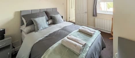 2 habitaciones, wifi gratis y ropa de cama