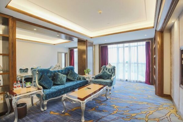 Unclassified image, 1 of 39, button - Vienna International Hotel (Mount Emei Crystal Plaza Hotel) (Emeishan City)