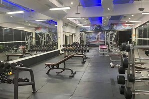 Gym - Vienna International Hotel (Mount Emei Crystal Plaza Hotel) (Emeishan)