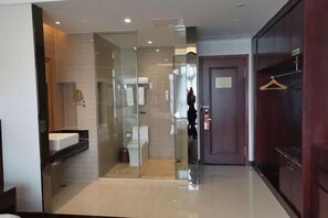 Interior - Vienna International Hotel (Mount Emei Crystal Plaza Hotel) (Emeishan City)
