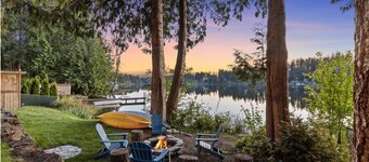 Woodsy Lakefront Cabin - Hot Tub, Kayak, Fire Pit - Family & Romantic Getaways