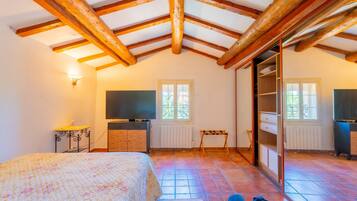 9 chambres, fer et planche Ă repasser, lit parapluie, Wi-Fi gratuit