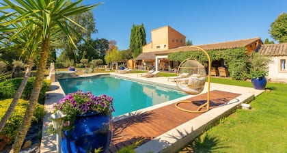 Belle Villa Provençale Dans Parc Paysagé Avec Piscine/sauna/balnéo + Dépendances