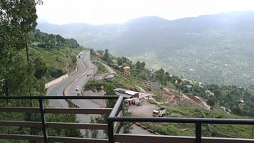 Deluxe tweepersoonskamer | Uitzicht vanaf balkon