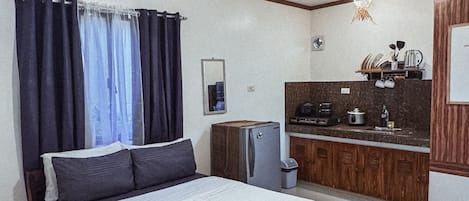 1 bedroom, WiFi, bed sheets