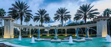 حمّام سباحة مُدفَّأ