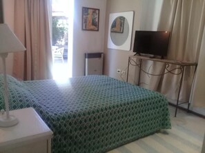 2 chambres, literie de qualité supérieure, rideaux occultants