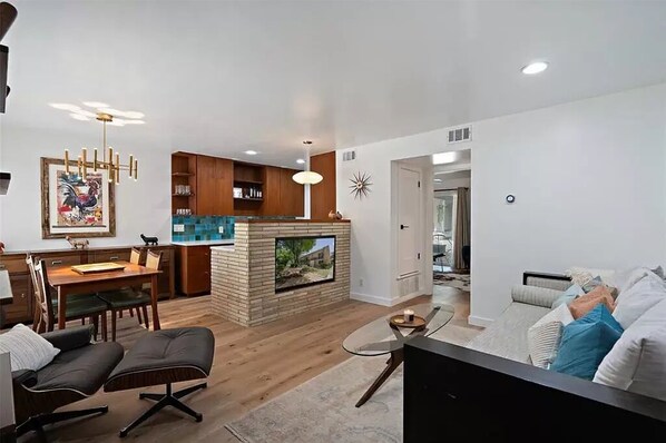 تلفزيون ذكي