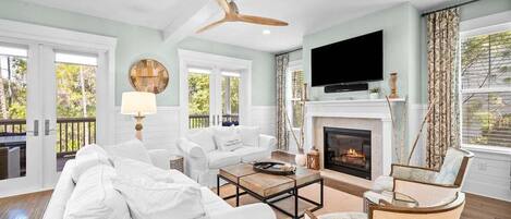 Smart TV, fireplace, offices