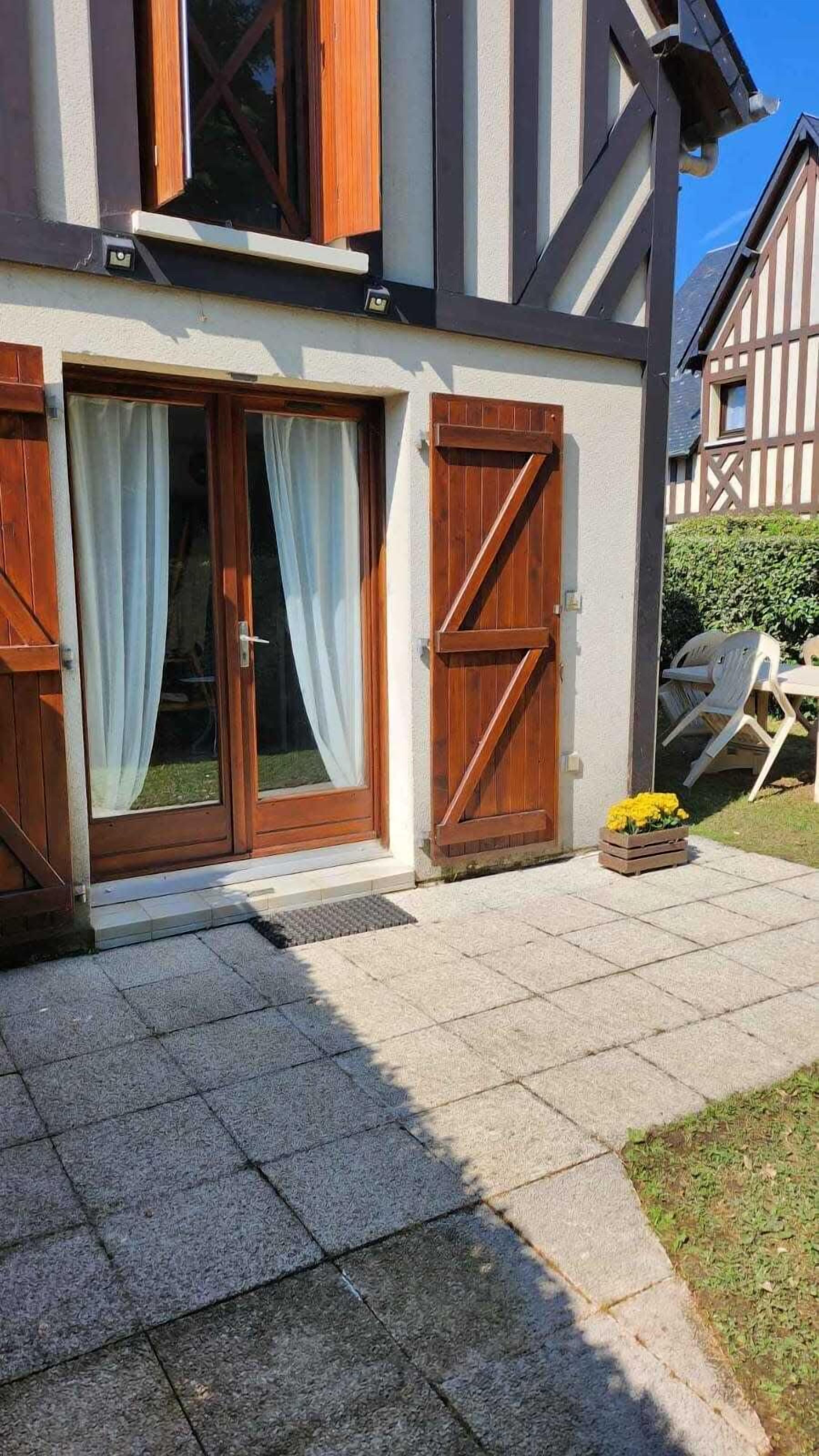 تفاصيل الفندق من الخارج