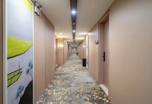 Interior - Chonpines Hotel (Suzhou Hanshan Temple Shantang Street Liuyuan Store) (Suzhou)