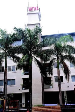 Exterior - Hotel Vatika Palace Narmadapuram (Jagdalpur)