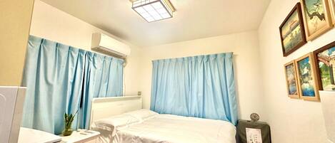 1 bedroom, WiFi, bed sheets