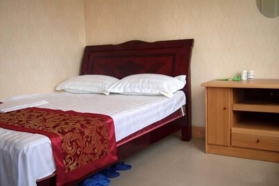 Chenyao Hotel (Qinzhouwan Square Yuwanjia Shopping Center Shop)