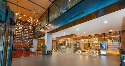 Jinhai Hotel (Zhengzhou University Branch, Zhengzhou High tech Zone)
