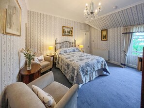 4 soverom, wi-fi (inkludert) og sengetøy