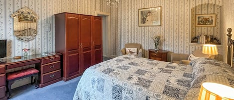 4 chambres, accĂšs au Wi-Fi (inclus), literie fournie