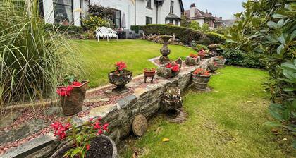 4 bedroom accommodation in Aberfeldy