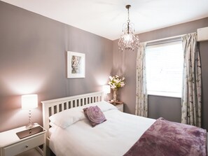 2 bedrooms, free WiFi, bed sheets - 2 bedroom accommodation in Aberdyfi (Aberdyfi)