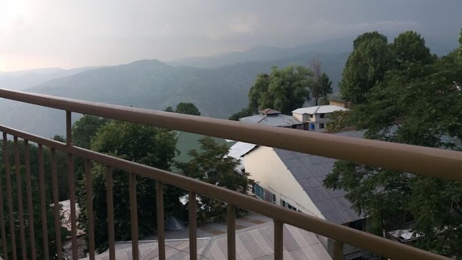 Wood Berry Hotel Murree