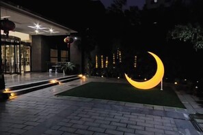 Unclassified image, 5 of 45, button - YIJING International Hotel (Fuyang)