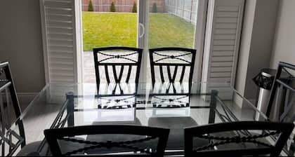 Cozy 3 bedroom home perfect for small gatherings