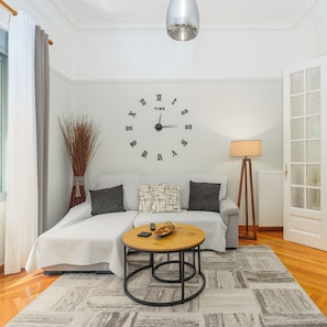 Smart TV - Plaka Sofi Suite a modern and comfortable apartment in Plaka of Athens (Athina)