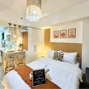 1 bedroom, desk, free WiFi, bed sheets