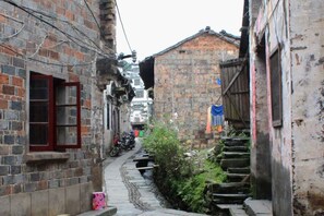 Unclassified image, 5 of 30, button - Guiping Country House, Guili Ancient Town (Fuliang)