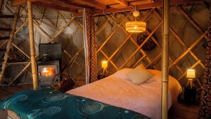3 bedrooms, iron/ironing board, bed sheets - Logements Nature et Soins Pour se Ressourcer (Saint-Antonin-Noble-Val)