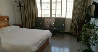 Wudangshan Dazhong Hotel