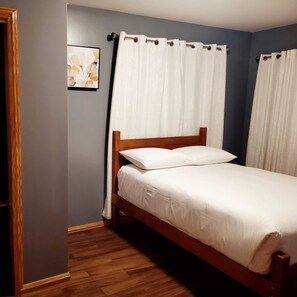 2 bedrooms, iron/ironing board, WiFi, bed sheets