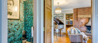 5 bedroom accommodation in Marlow