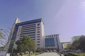 Unclassified image, 5 of 23, button - GreenTree Inn Express Hotel (Suqian Xiangwang East Road Suyu Bureau of Education Branch) (Suqian)